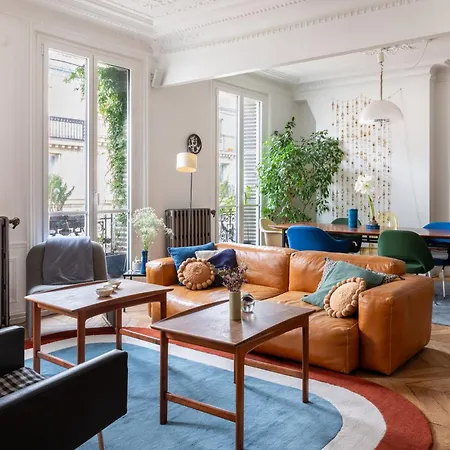 Spacious And Elegant 3bd Apartmentrochechouart Apartment