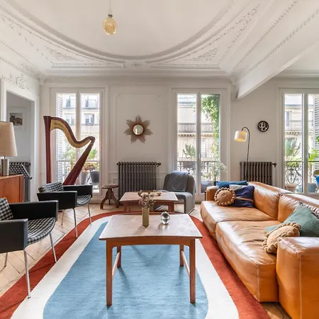 Apartment Spacious And Elegant 3bd Apartmentrochechouart Paris