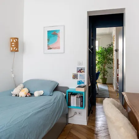 Spacious And Elegant 3bd Apartmentrochechouart Апартаменты *